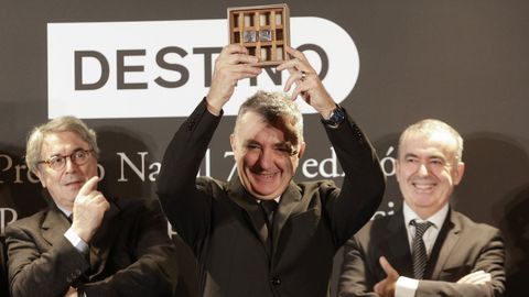 Manuel Vilas recibiendo en enero el Premio Nadal por la novela «Nosotros». 