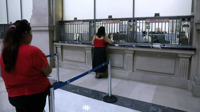 El Tesoro cerrará el jueves las subastas de febrero y sacará una nueva referencia de bonos a 5 años