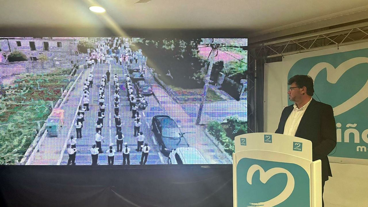 Miguel Lorenzo, durante la inauguracin de la sede de la campaa en Juan Flrez