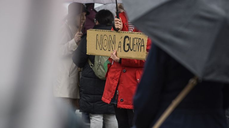Pontevedra sale a la calle para hacer oír el grito de «Parar a guerra»