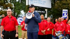 Joe Biden mostr su apoyo a los trabajadores en huelga de las empresas de automocin
