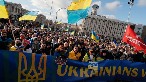 Más de 5.000 persona se sumaron en Kiev a la Marcha por la Unidad para expresar su disposición a resistir a una eventual agresión rusa