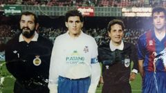Martnez Brin, con Ral Garca de Loza y con los capitanes de Tenerife y Barcelona, Too y Alexanco.