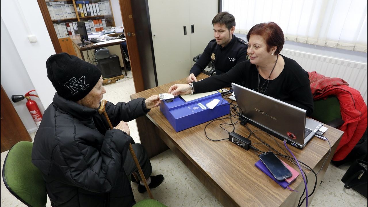 Una oficina volante para renovar el DNI