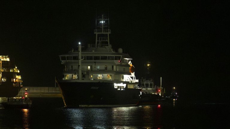 En directo: el crucero MV Hondius ya está en el puerto de Tenerife