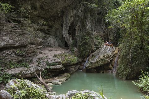 Cascada en Tope de Collantes, Cuba
