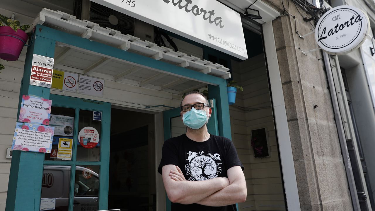 Manuel Lovelle, Caf� Latorta