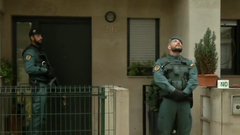 Efectivos de la Guardia Civil realizan registros en la casa de Amorebieta del autor intelectual del asesinato del edil llanisco Javier Ardines