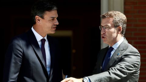 Pedro Sánchez y Alberto Núñez Feijoo, en el encuentro de julio del 2018