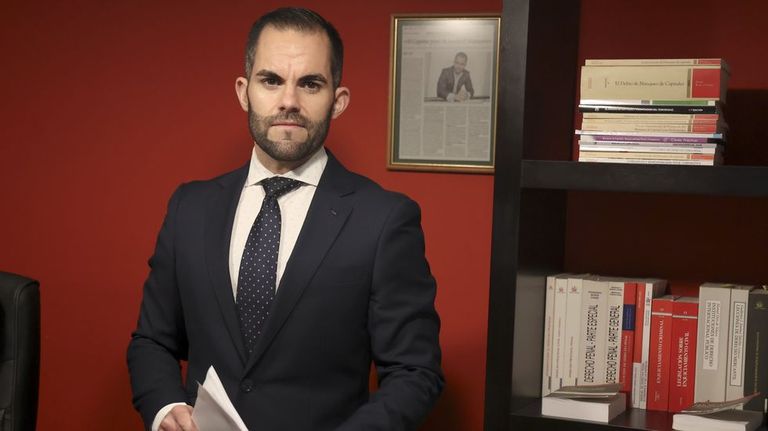 El abogado penalista ferrolano Alejandro Seoane Pedreira ejerce la defensa de la acusación particular
