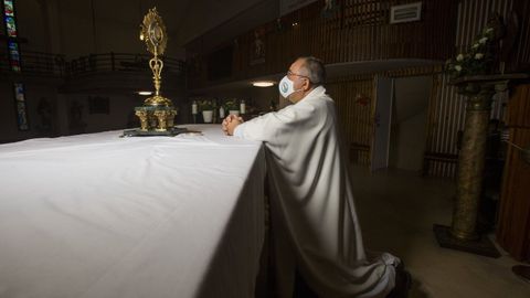 José García Gondar celebra 50 años de dedicación eclesiástica