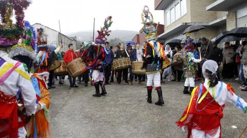 Desfile de entroido en Manzaneda