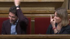 Albiach hace una peineta a Ignacio Garriga en la sesión de control al Govern