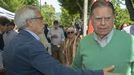 El alcalde de Oviedo en funciones, Alfredo Canteli, junto al nuevo concejal de IU, Gaspar Llamazares durante la celebracin de la fiesta del Martes de Campo