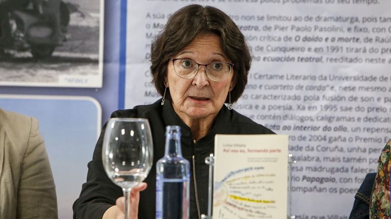 O selo Chan da Pólvora reúne a obra de Pilar Pallarés, Premio Nacional de Poesía, no libro «Unha escriba»