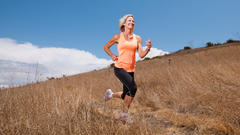 Hacer ejercicio aumenta la resiliencia del cerebro frente a las enfermedades degenerativas.