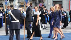 Los Reyes Felipe VI y Doa Letizia acompaada de sus hijas la Princesa Leonor y la Infanta Sofa, junto a la Reina Doa Sofa en los Premios Princesa de Asturias 2022 