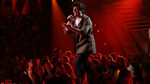 MIKI INTERPRETANDO «LA VENDA» EN LA GALA ESPECIAL DE «OPERACIÓN TRIUNFO»