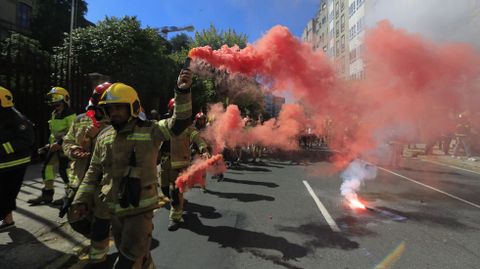 Manifestación de los bomberos en Santiago esta semana