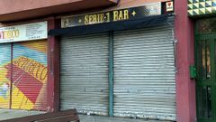 El bar de Sabadel donde se produjo el tiroteo permanece cerrado