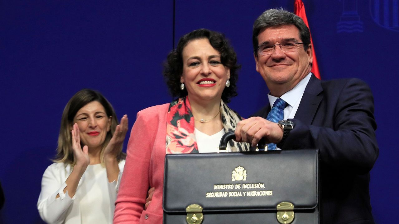 Así se disfruta del Ribadeo Indiano.El ministro José Luis Escrivá