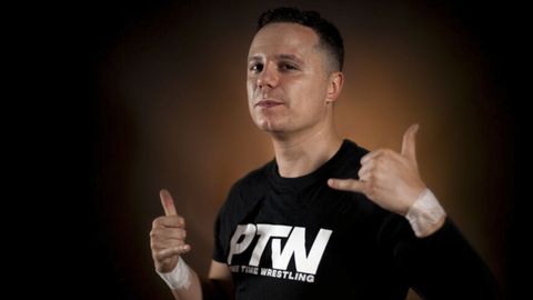 El sarriano Atilano Arias López se convierte en el ring en Starboy Nano Lopez
