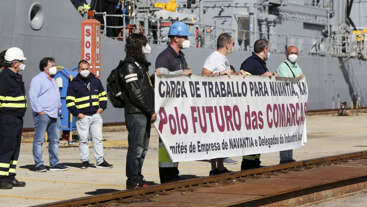 Protestas del comit� de Navantia Ferrol, en la partida hacia Australia del buque Supply
