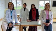 Rosario López Rico, Beatriz Caramés Pérez, Elena Miranda Fernández y Silvia María Díaz Prado, en el Inibic (Instituto de Investigación Biomédica A Coruña) del Chuac