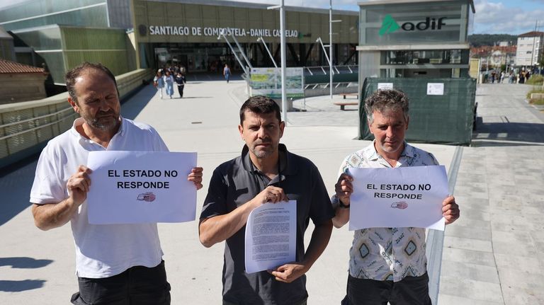 Las víctimas de Angrois reclaman al Estado que asuma su culpa en el accidente del Alvia y reprochan a Óscar Puente que no los reciba
