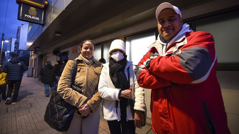 «Era minero en Perú y me ofrecieron trabajar en Galicia. Todos los compañeros vinimos»