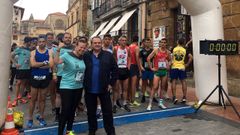 Isaac Pola ha acudido a una carrera solidaria en Oviedo
