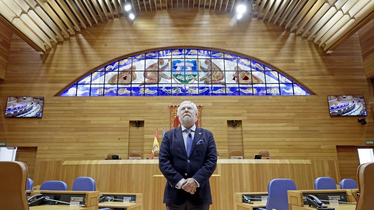 Las materias pendientes en el Hórreo: del traspaso de la AP-9 a una ley que no llega