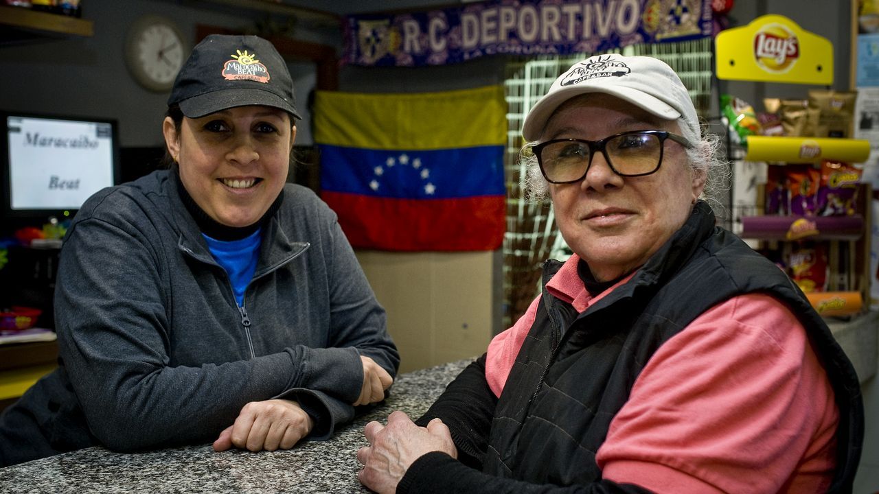 Luimar Gonz�lez junto a su madre