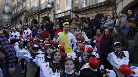 Helados en el desfile infantil de la plaza Mayor de Ourense