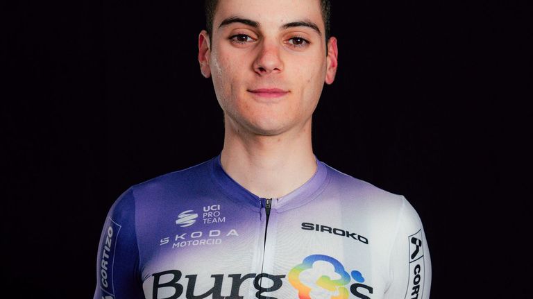 Martín Rey, novo corredor profesional galego, do Burgos Burpellet BH: «O camiño ata o gran pelotón foi unha aventura, o ciclismo dá moitas voltas»