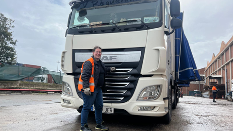 Lidia Sol�s se dedica al sector del transporte