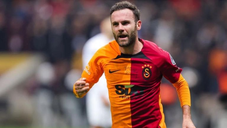 Juan Mata con el Galatasaray