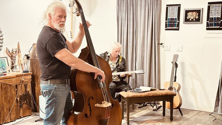 Barrett Martin: «Sabía que Drink The Sea iba a ser un grupo mágico. ¡Y lo es!»