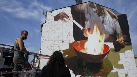 Creacin de un mural en Cambre dentro del Cromtico Mural Fest de 2019