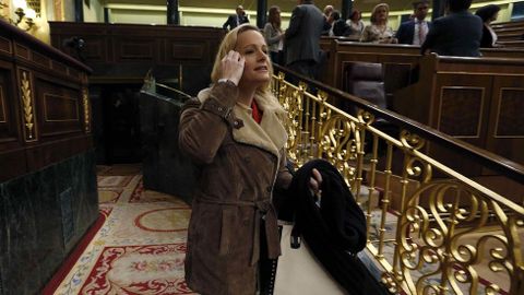La diputada del PSOE Zaida Cantero a su llegada hoy al Hemiciclo para asistir a la constitucin de las nuevas Cortes Generales.