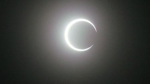 Una de las fases del eclipse solar anular que se observó en A Coruña en el 2005