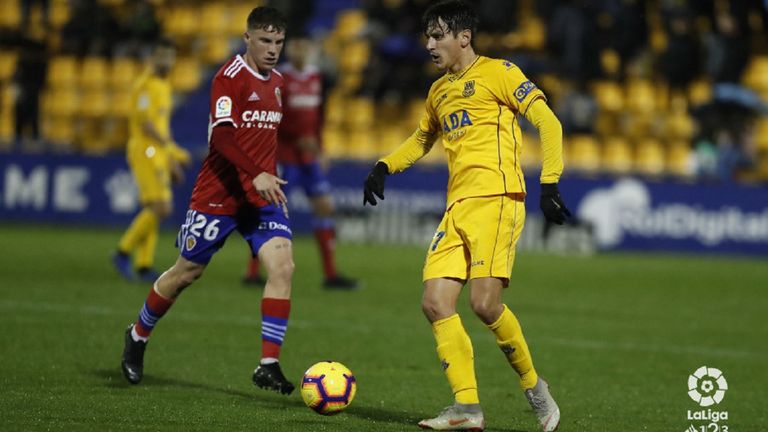 Sangalli, de amarillo, en un Alcorcón-Zaragoza