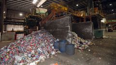 Nueve concellos envan sus residuos a la planta de compostaje de Servia.