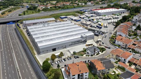 Vista area de la fbrica de UNVI en Oporto