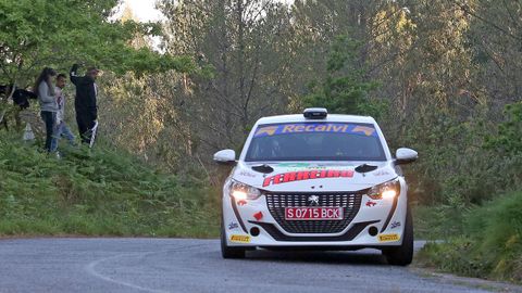 Oviedo y Gmez participaron con un Peugeot 208 Rally 4.