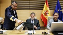 Rajoy, antes de iniciar su comparecencia en la comisin de investigacin sobre la operacin Catalua