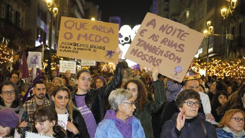 Miles de personas se unieron a la manifestación de Vigo