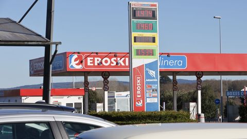 La gasolinera del Eroski de Lugo ofrece el gasoil más barato de la provincia.