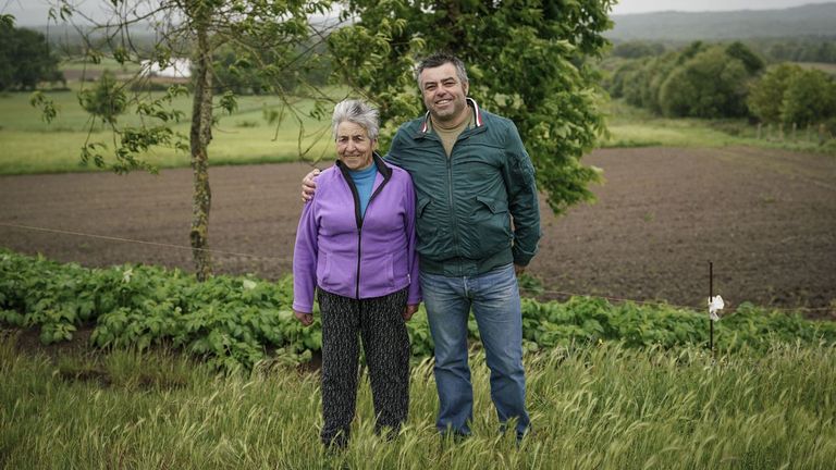 José Luis Bretaña, el último agricultor de la aldea de San Miguel<span lang=