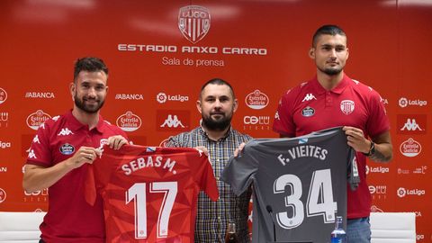 Presentacin de Sebas Moyano (izquierda) como jugador del Lugo, el pasado mes de septiembre